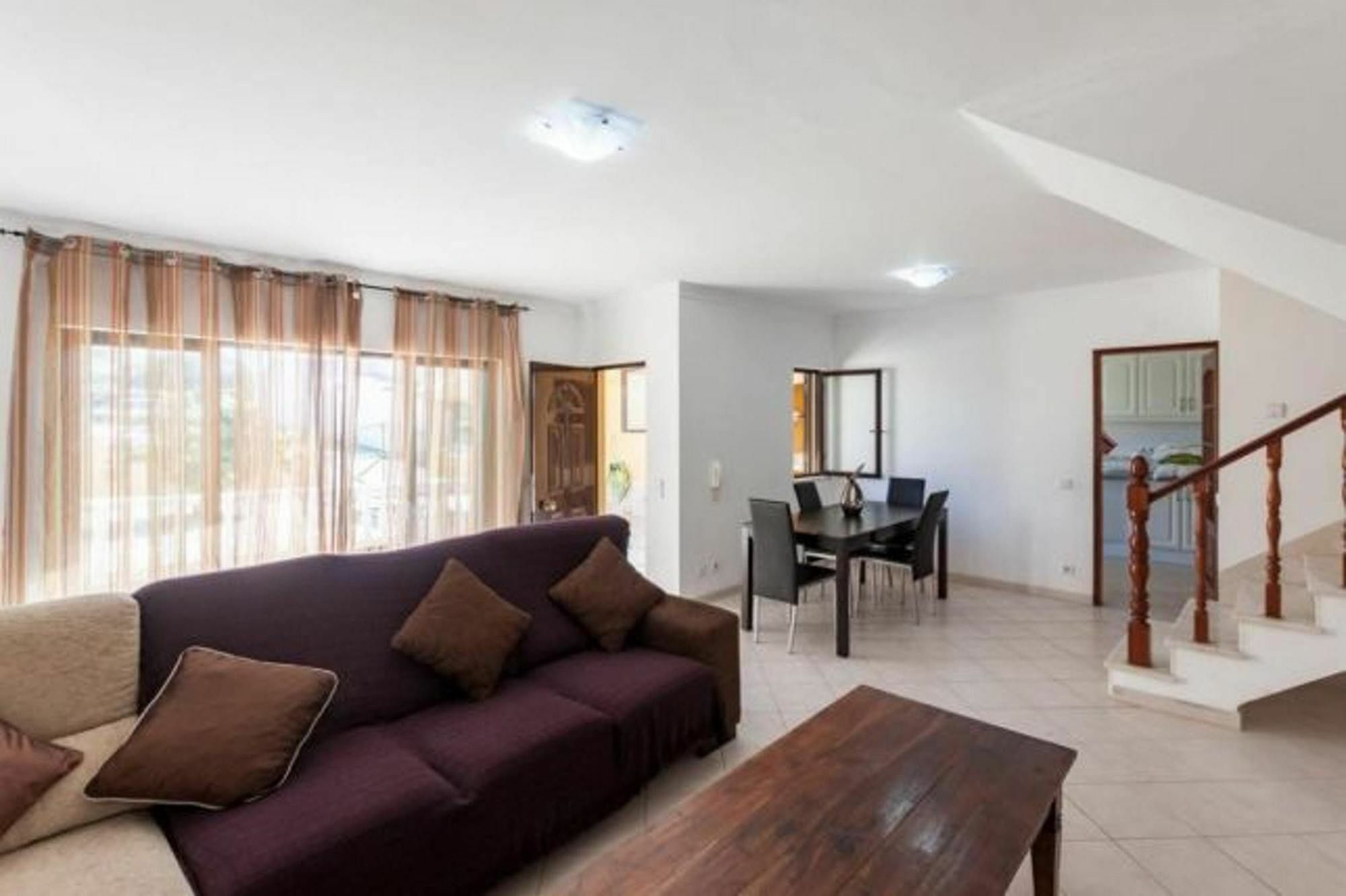 With 2 Bedrooms In Albufeira, With Private Pool, Enclosed Garden Villa Albufeira